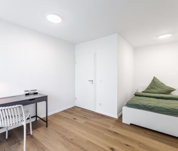 3 WG-Zimmer in einer frisch sanierten Wohnung im Saturnweg - Foto 1