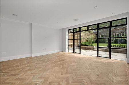 Newly built four bedroom home providing the perfect combination of London Living in a picturesque village setting - Photo 4