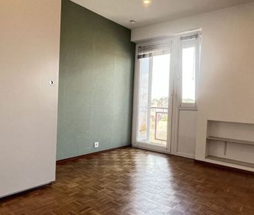 Appartement te huur in Tournai voor € 570 met 1 slaapkamer - Photo 4