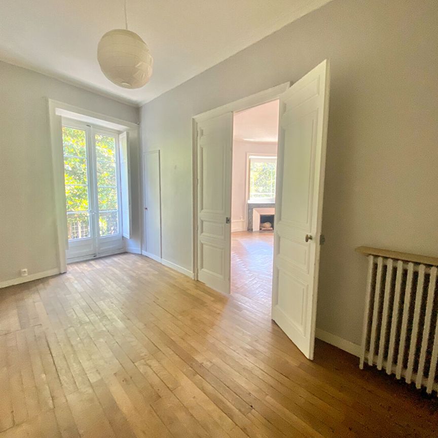 A Louer - Nantes Centre - Grand Appartement 6 Pièces De 175.24 M² - Photo 1