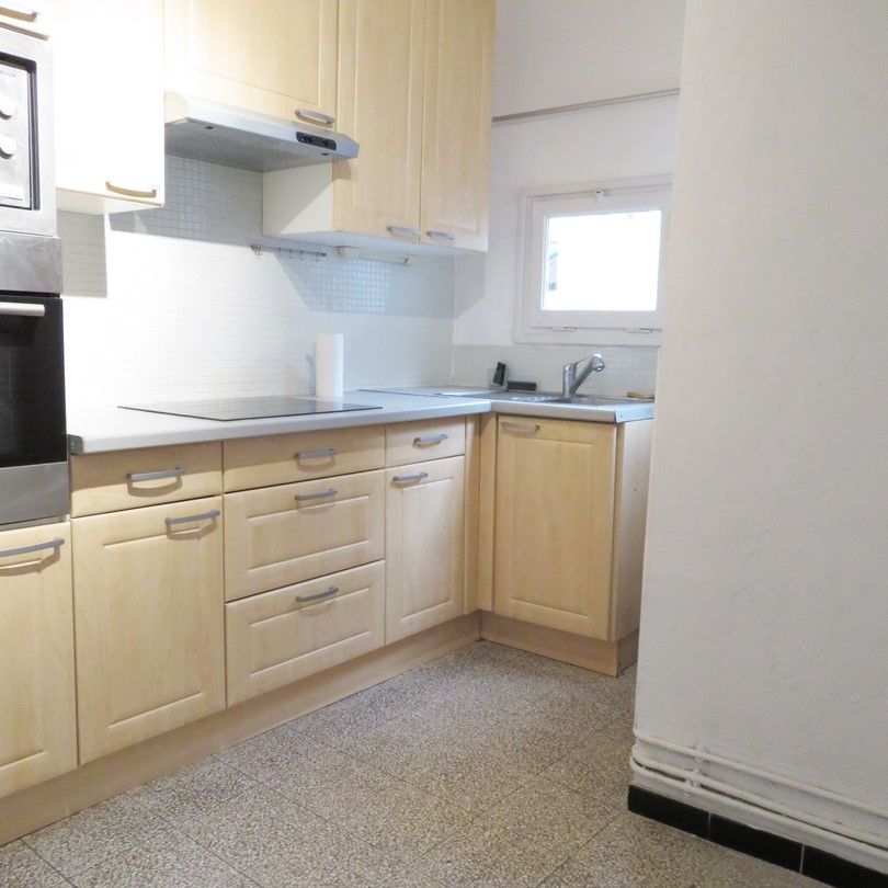 T3 Nîmes-centre, 560€, Rue de la Madeleine, 47m² - Photo 1