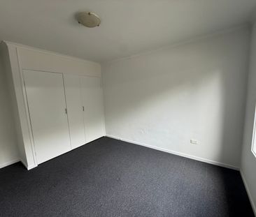 Neat & Convenient Apartment - Photo 2