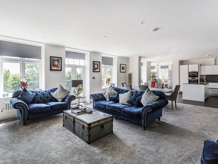 Ref: SM - Horsehill - Photo 3