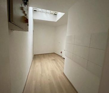 2,5 -Zimmer-Wohnung in Düsseldorf Bilk, Wir legen den Boden Sie tap... - Foto 1