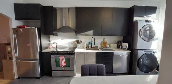 Cession de bail – Grand 3 chambres – Plateau-Mont-Royal REDUCED!!! - Photo 2