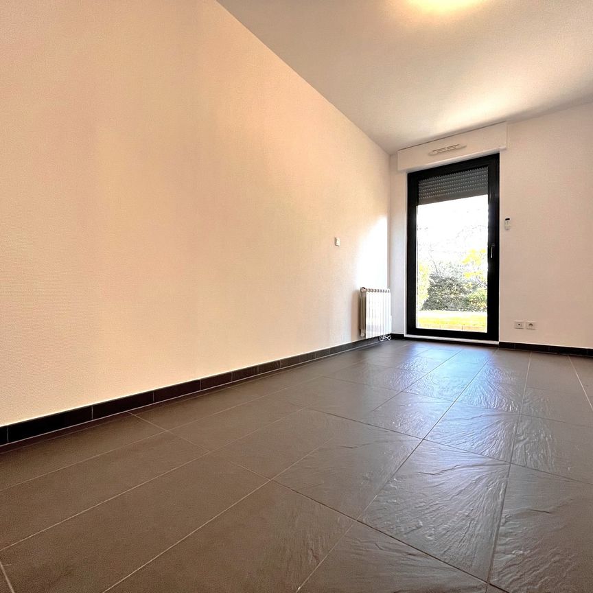 Location Appartement RIEDISHEIM 1 250 € CC - Photo 1