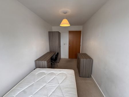 Jervaulx House, Lawrence Street - P10575 - Photo 3