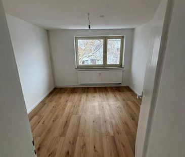 **Gemütlich und frisch RENOVIERT**4-Zimmerwohnung mit Balkon** - Photo 5