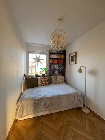 Warszawa, Praga-Południe, Praga-Południe Gocław, Salamandry - Photo 2