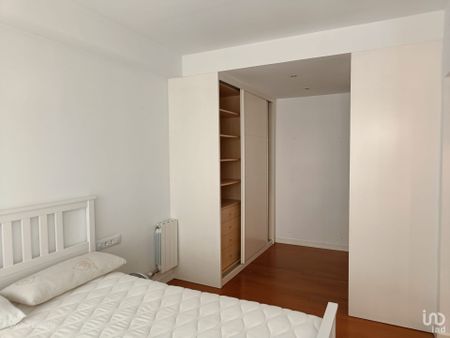 Estudio 3 habitaciones de 117 m² en Barcelona (08029) - Photo 2