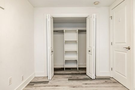 For Lease - 36 Largo Crescent Unit# B, Meadowlands - Crestview and Area, Ontario - Photo 5