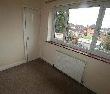 4 bedroom detached house to rent - Photo 4