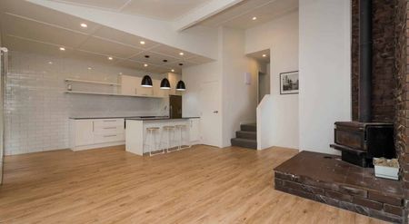 Renovated 3 bedroom home in Northcote - Photo 4