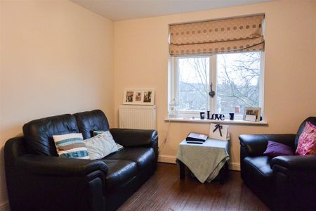 Flat 8, 16 Ash Grove, Hyde park, Leeds, LS6 1AY - Photo 4