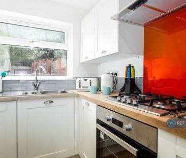 1 bedroom in a house share to rent - Photo 6