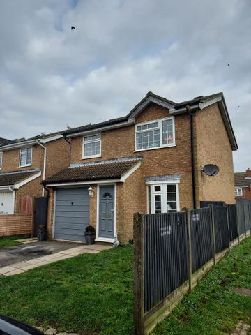 3 bedroom detached house to rent - Photo 2