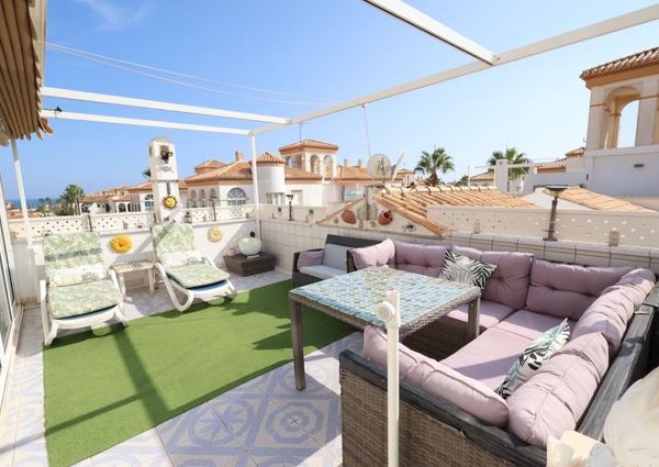 Bungalow con solarium privado en Playa Flamenca. Temporada baja.