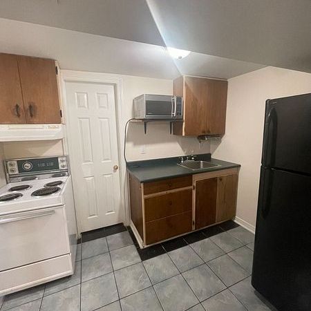 For Lease - 122 Goulding Avenue Unit# Bsmt, Toronto, Ontario - Photo 1