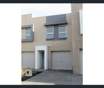 Three Bedroom Double Storey Townhouse - Photo 5