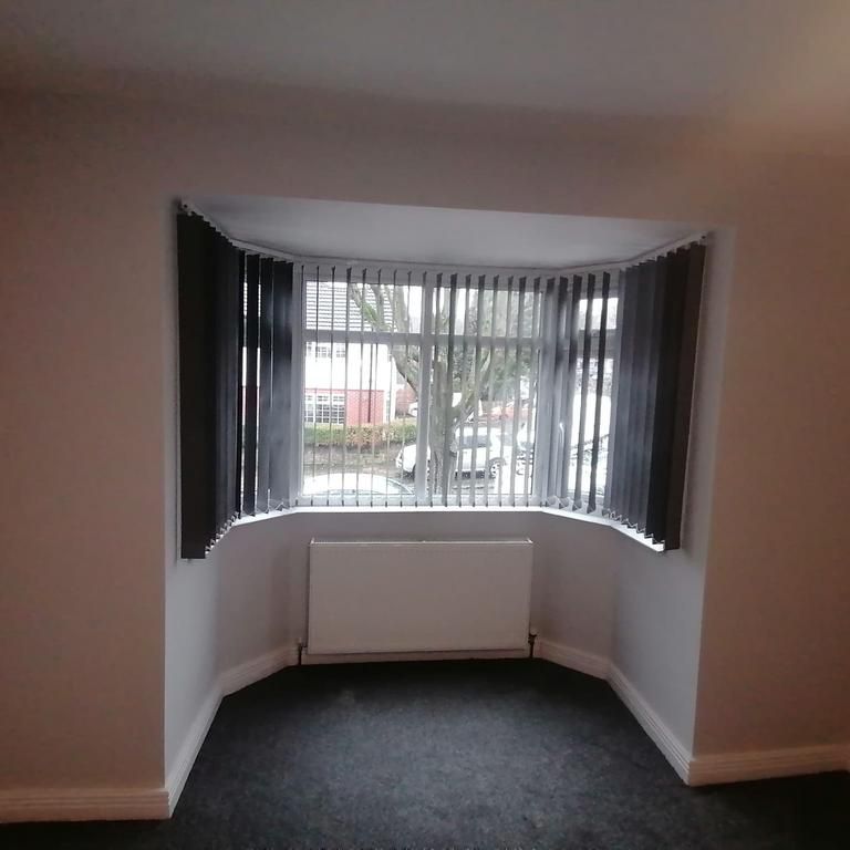 4 bedroom semi-detached house to rent - Photo 1