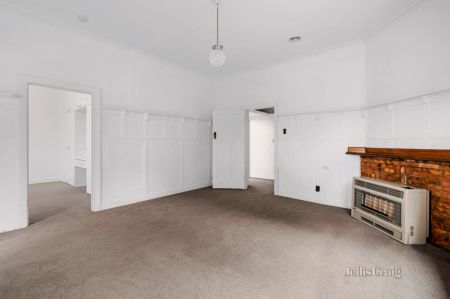 3 Bed, 2 Bath - Photo 4