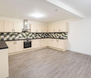 6 bedroom semi-detached house to rent - Photo 5