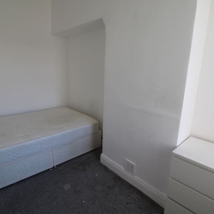 To Let: Outram Street, Middlesbrough, TS1 - Photo 1