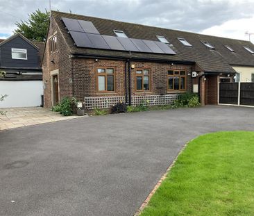 4 bedroom semi-detached house to rent - Photo 4