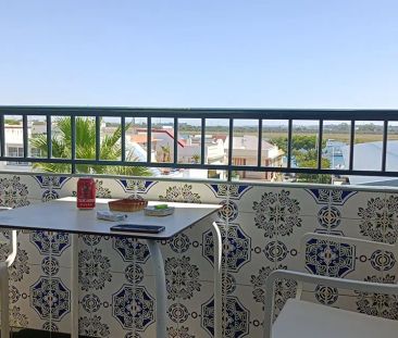 Alquiler de piso en Avenida Pintor José Caballero, 8 - Photo 4