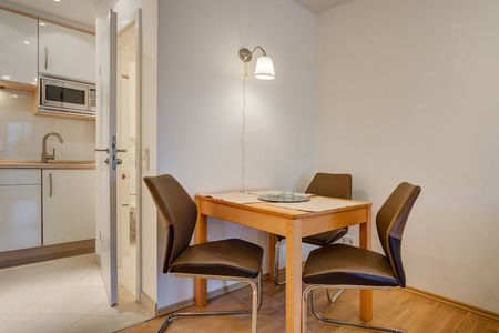 Bright, fully equipped apartment - Photo 5