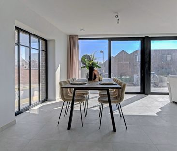 Ruim nieuwbouw appartement met terras en 2 staanplaatsen - Foto 1