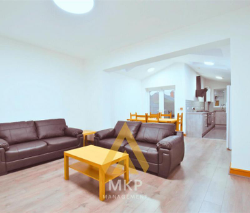 7 bedroom terraced house to rent - Photo 3