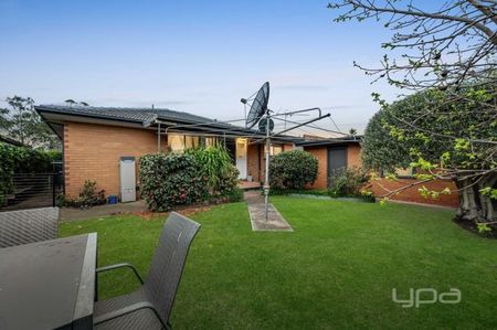 5 Gladstone Park Drive, Gladstone Park - Photo 5