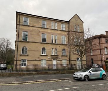 9 College Mews, BT71PS, Belfast - Photo 1