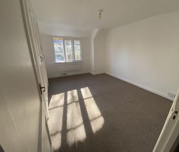 2 bedroom cottage to rent - Photo 2