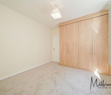 2 bedroom semi-detached bungalow to rent - Photo 3