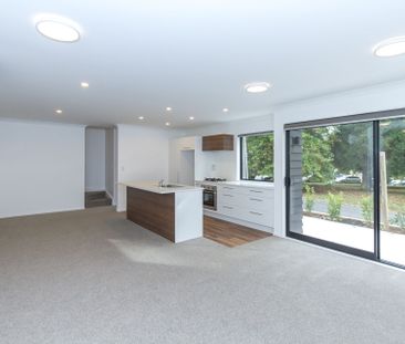 22/1187 Victoria Street - Photo 2