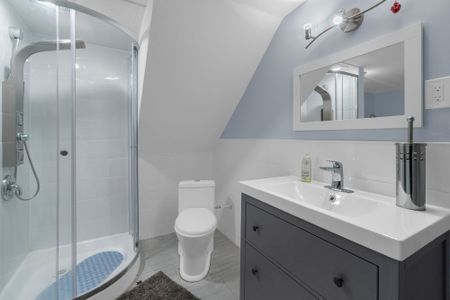 For Lease - 8 Franca Crescent, Toronto, Ontario - Photo 3