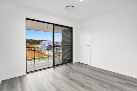 Young Luxury Home - Photo 2