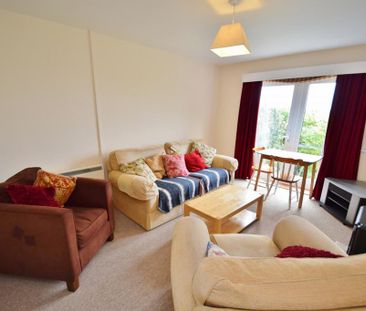 4 bedroom semi-detached house to rent - Photo 1