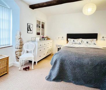 2 bedroom terraced house to rent - Photo 4