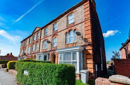 3 bedroom flat to rent - Photo 2