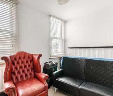 Danbrook Road, Streatham Common, SW16 - Photo 2