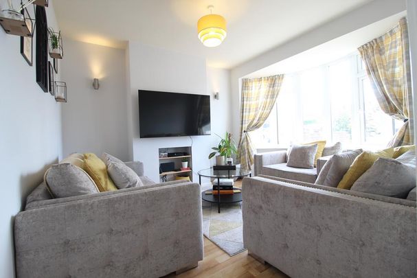 3 bedroom semi-detached house to rent - Photo 1