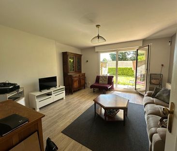 Appartement à louer 2 pièces • 87,54 m2 Saint-Genis-Laval - Photo 1