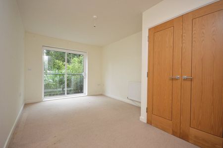 Dacres Road, London, SE23 - Photo 3