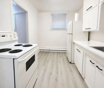 Cozy 1 Bed 1 Bath Apartment Close to U of A AND donwtown — 1 Bedroom Condo Unit - Photo 1