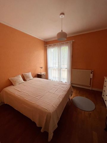 Location Appartement 3 pièces Meublé 74m² CALUIRE ET CUIRE 69300 - Photo 4