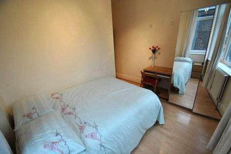 Birchfields Road, Fallowfield, Manchester, M13 - Photo 2