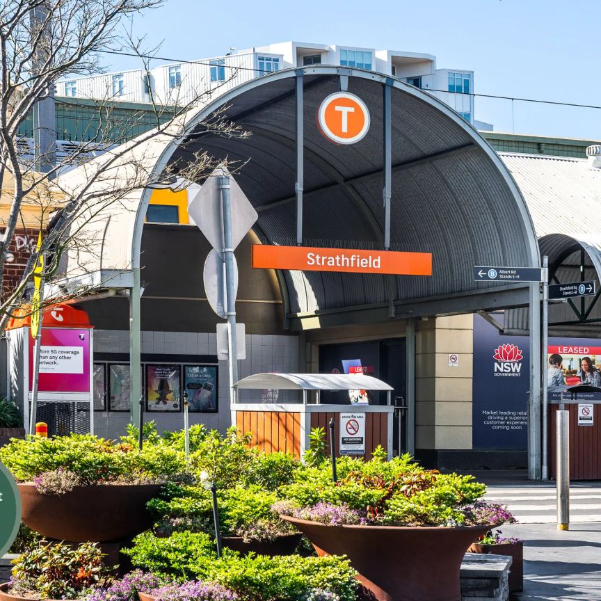 Boutique Complex | Two Bedroom Apartment in Prime Location - Photo 1